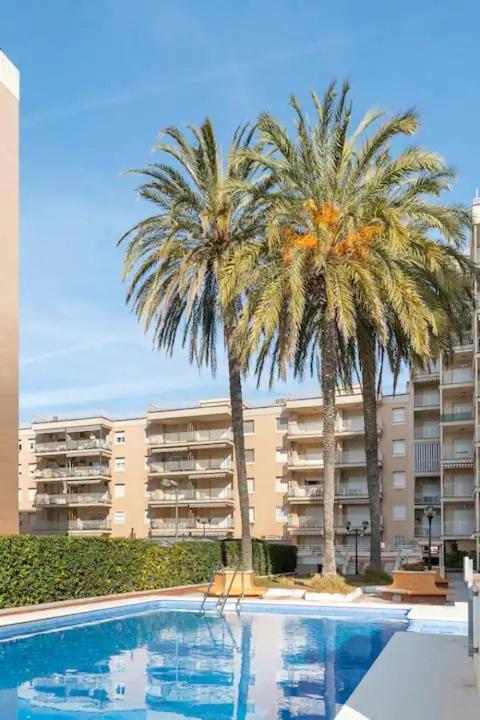 Sea front Apart. 2 Pools / 1ª linea. 2 piscinas Apartment Segur de Calafell Exterior foto
