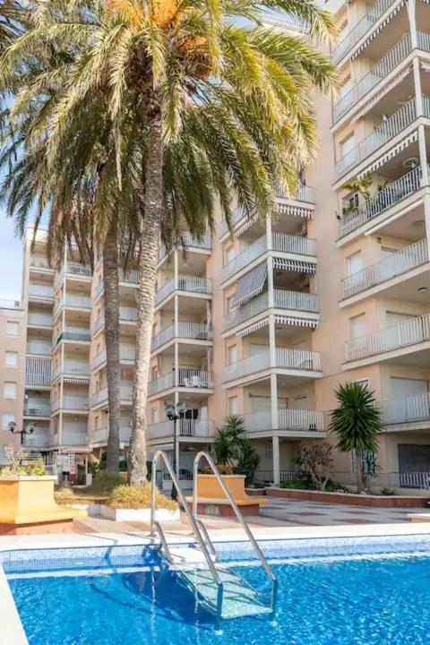 Sea front Apart. 2 Pools / 1ª linea. 2 piscinas Apartment Segur de Calafell Exterior foto