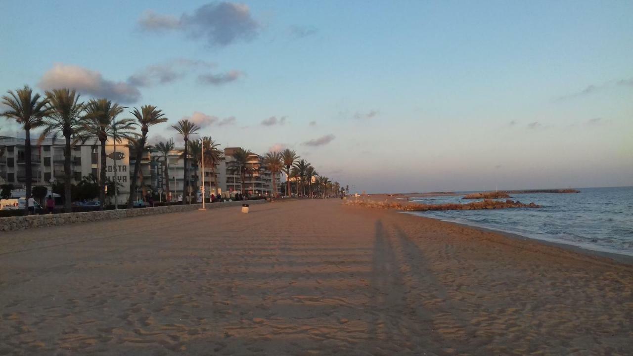 Sea front Apart. 2 Pools / 1ª linea. 2 piscinas Apartment Segur de Calafell Exterior foto