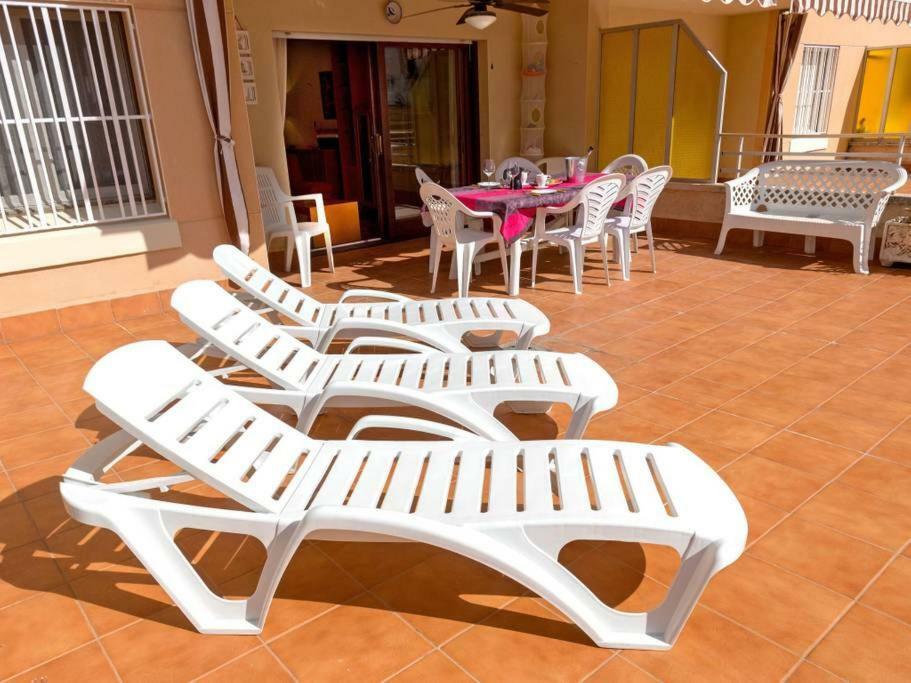 Sea front Apart. 2 Pools / 1ª linea. 2 piscinas Apartment Segur de Calafell Exterior foto